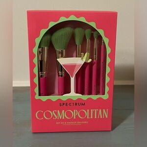 NEW Spectrum Cosmopolitan Makeup Brush Set